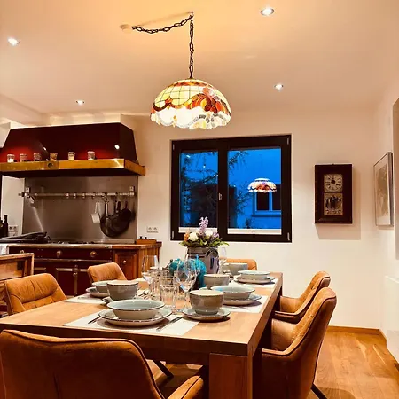 Gesamtes Chalet King Size Kueche Tv Regendusche Loggia * Μπάντεν-Μπάντεν